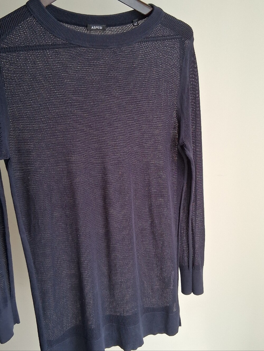 Aspesi 70% Silk 30% Cotton Mesh Sweater Tee EUC Size 42 Fits US 10 - Picture 5 of 6